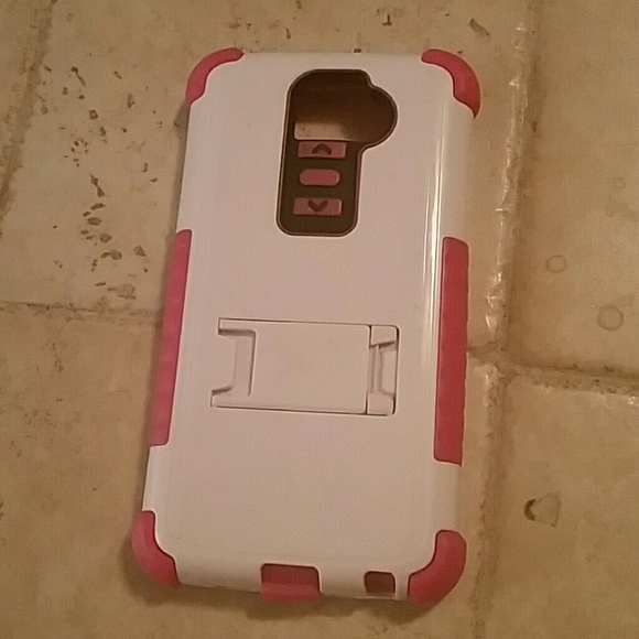 Pink and white phone case - Picture 1 of 3