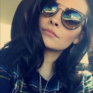 Meet your Posher, Kara