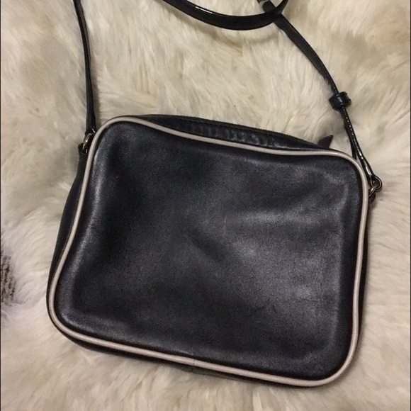 Black and white Kate Spade crossbody purse - Picture 3 of 3