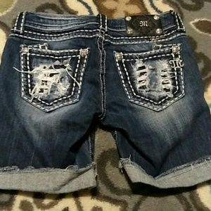 Miss me jean shorts size 26