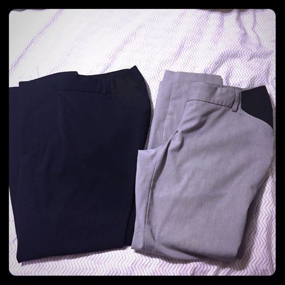 2 pair of Motherhood maternity business capris.