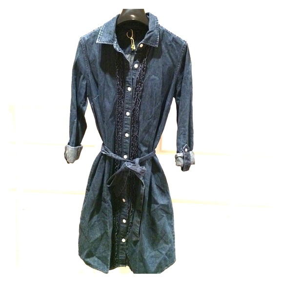 Tommy Hilfiger Dresses & Skirts - Tommy Hilfiger Jeans Shirtdress with waist tie