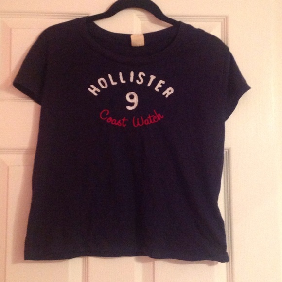Hollister navy blue tee shirt