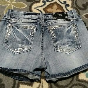 Miss me jean shorts size 29