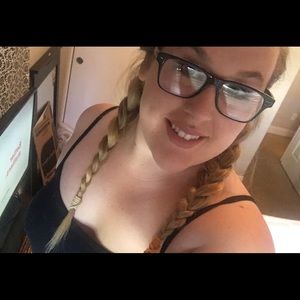 Meet your Posher, Natalie