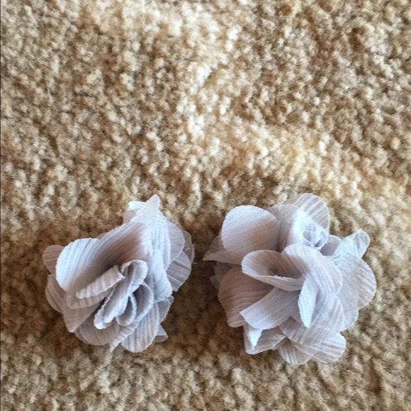 Earrings - Picture 1 of 1