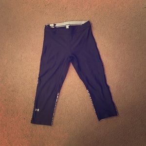 Black under armour leggings size medium