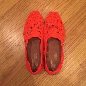 Neon pink/orange crochet Toms
