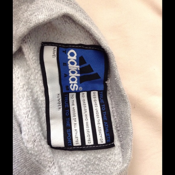 VINTAGE ADIDAS PULLOVER - Picture 3 of 3
