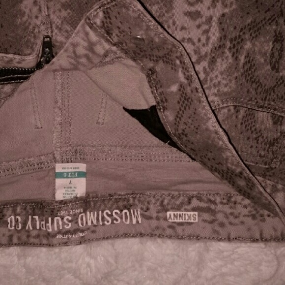 Jeans - Picture 2 of 2