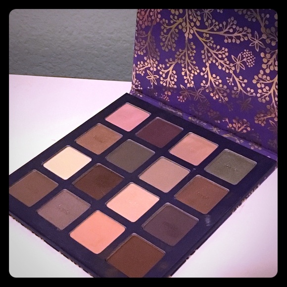 Tarte Eyeshadow Palette