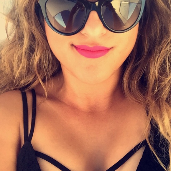 Meet your Posher, Isabel - Picture 4 of 4