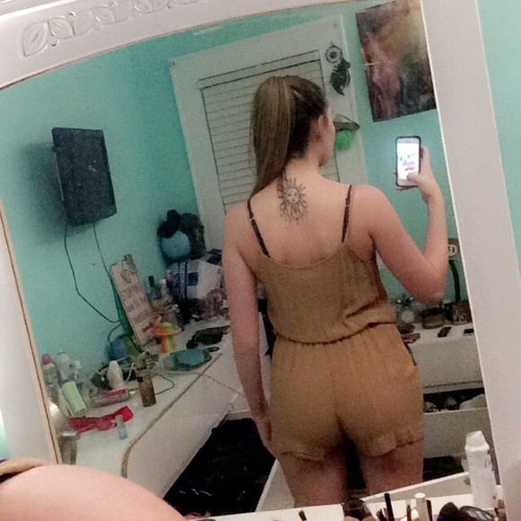 Romper - Picture 4 of 4