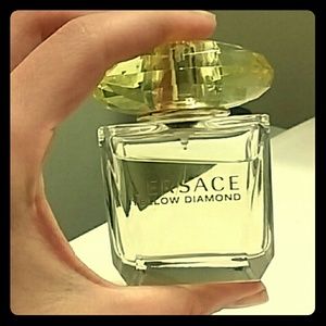 Versace yellow diamond perfume