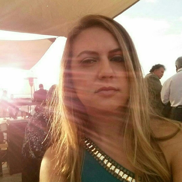 Meet your Posher, Nicole