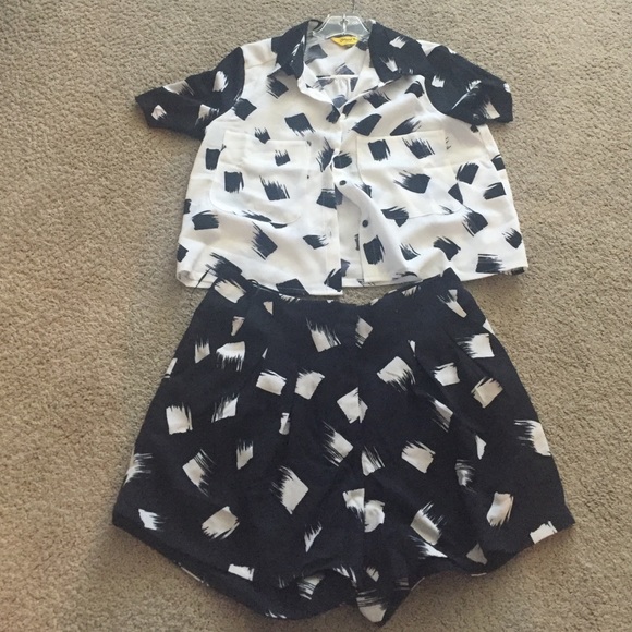 Max C matching top and shorts set!