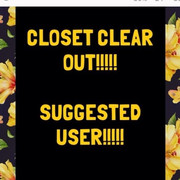 ☺️ cleaning out my closet! Make offers!