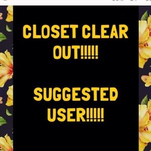☺️ cleaning out my closet! Make offers!