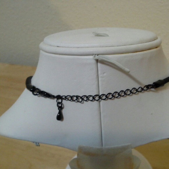 Necklace - Picture 4 of 4