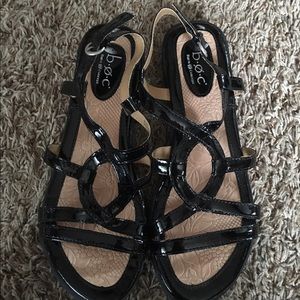 🎉PRICE DROP🎉New super comfy sandals