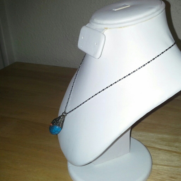 Necklace - Picture 4 of 4