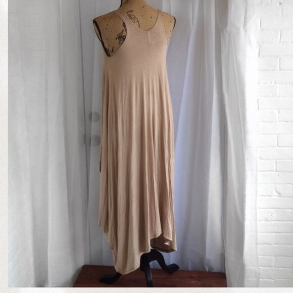 🌻LAST ONE🌻 Sleeveless Harlem Dress - Picture 3 of 3