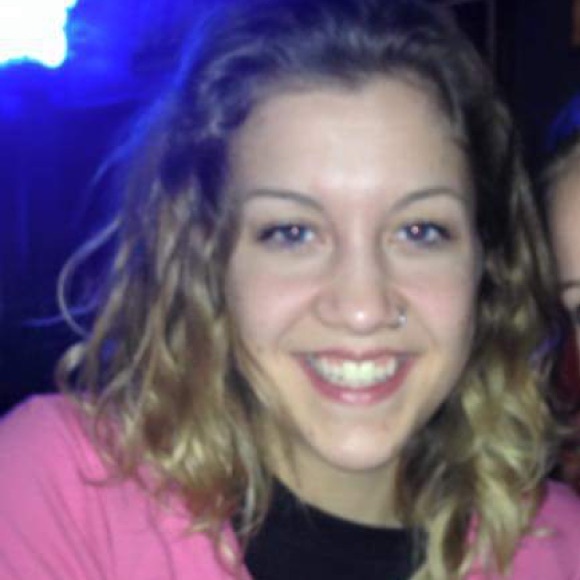 Meet your Posher, Lizzie - Picture 1 of 1