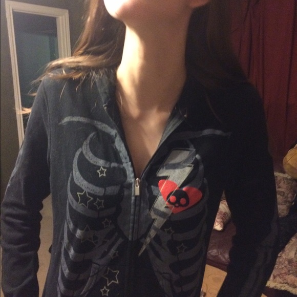 Black hoodie with skeleton ribs