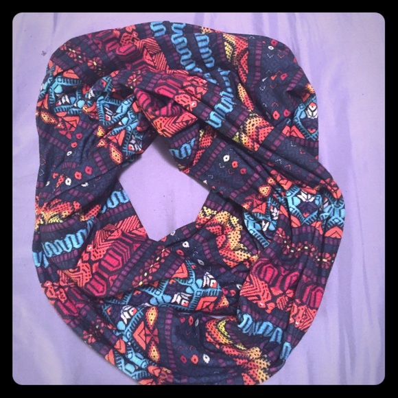 Burton Women's Infinity Scarf