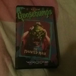 R.L. Stine Goosebumps (The Haunted Mask)(VHS)