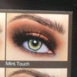Desio beauty lense mint touch