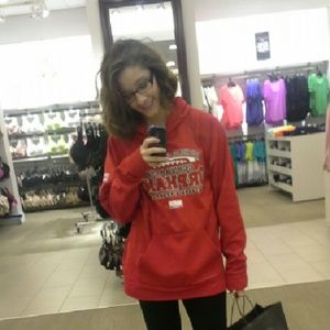 Meet your Posher, Liz