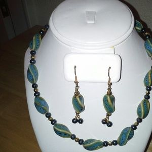 Necklace and earring set