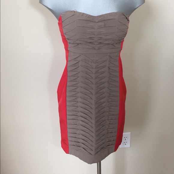 Arden B Tan&Coral Pleated Strapless Dress