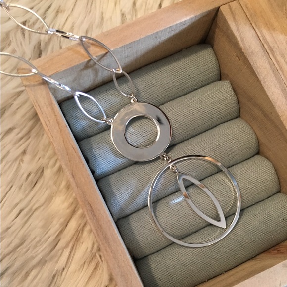 ✨2/$12 Nine West Necklace - Picture 2 of 3