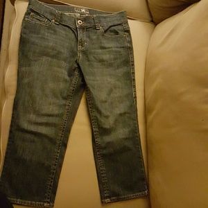 RePosh..New York & Company denim Capris