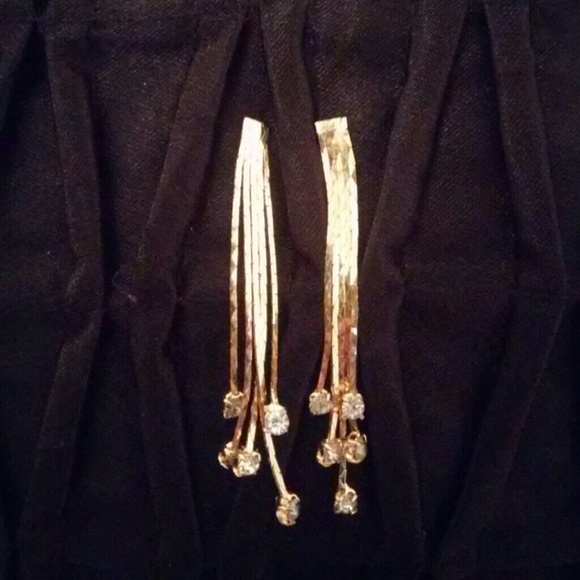 Gold earrings✨