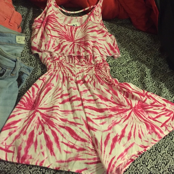 Romper - Picture 2 of 3