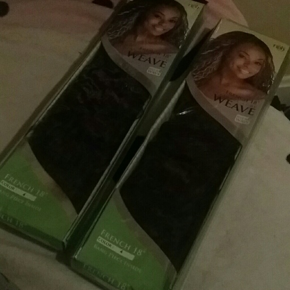 Riah Natural Look Weave Extensions Bundle. - Picture 1 of 4