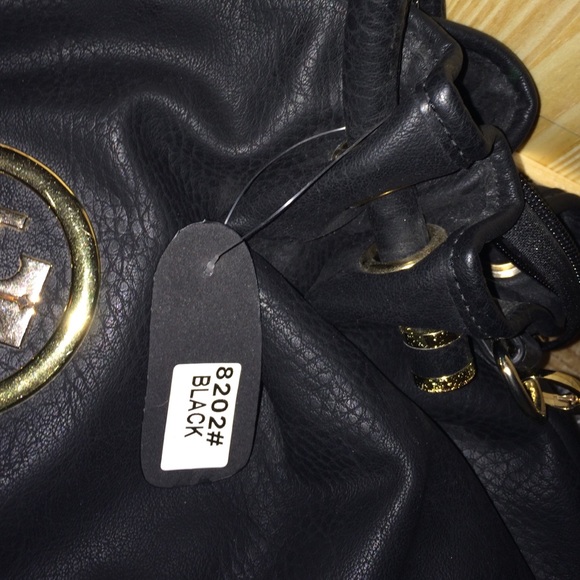 Non authentic Tory burch - Picture 4 of 4