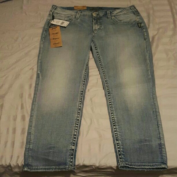 Aiko style Silver Jean Co crop, Capris (31) NWT