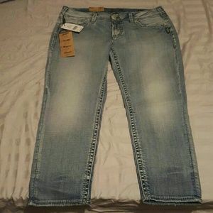 Aiko style Silver Jean Co crop, Capris (31) NWT