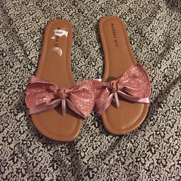 Sandals - Picture 3 of 3