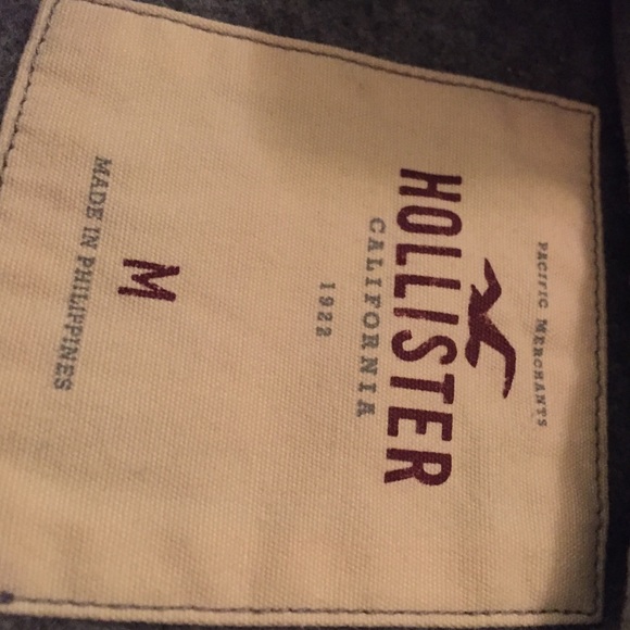 hollister sweater - Picture 2 of 3