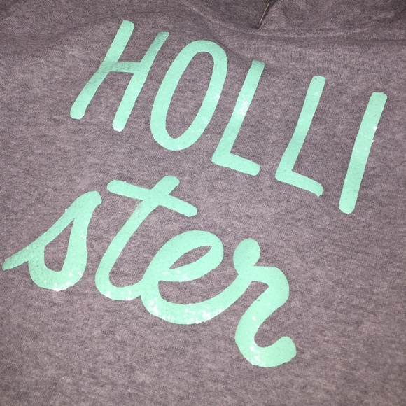 hollister sweater - Picture 3 of 3