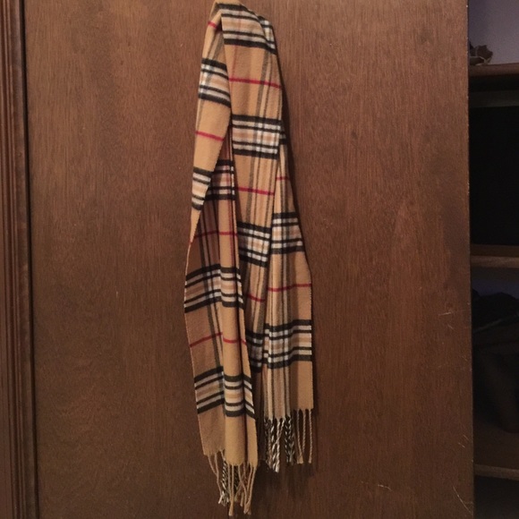 Plaid scarf