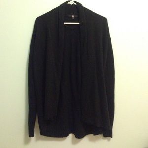 Black Uniqlo wools blend cardigan