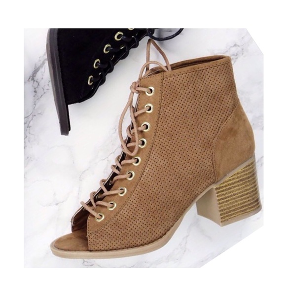 Perforated Lace Up Booties - Picture 2 of 3