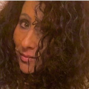 Meet your Posher, Shamila
