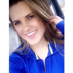 Meet your Posher, Julianna